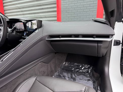 Used 2024 Chevrolet Corvette E-Ray AWD/4WD image 20