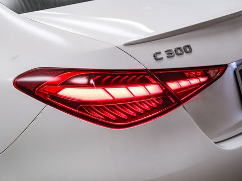 Used 2023 Mercedes-Benz C 300 Sedan image 7