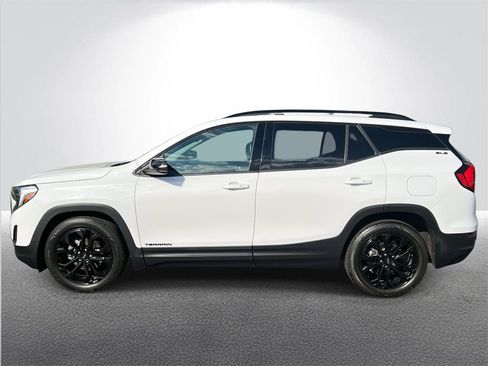 Certified 2019 GMC Terrain SLE w/ Driver Convenience Package image 3