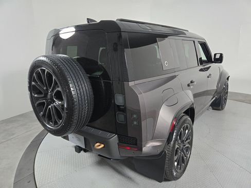 New 2026 Land Rover Defender 110 OCTA AWD/4WD image 2
