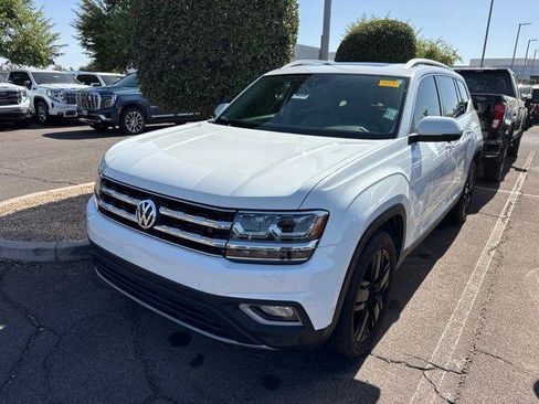 Used 2019 Volkswagen Atlas SEL Premium AWD/4WD image 2