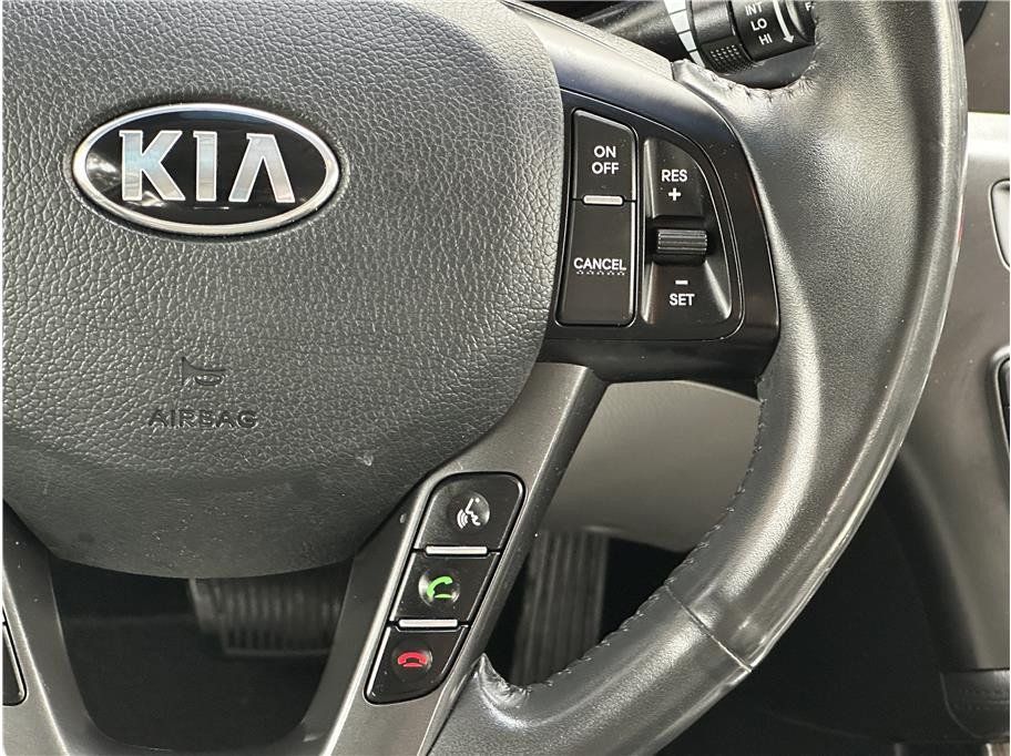 Used 2013 Kia Optima EX FWD image 18
