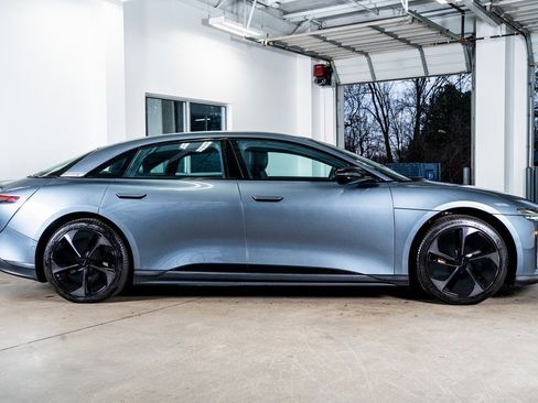 Used 2024 Lucid Air Pure image 5