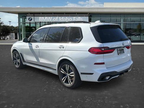 Used 2021 BMW X7 xDrive40i w/ M Sport Package AWD/4WD image 5