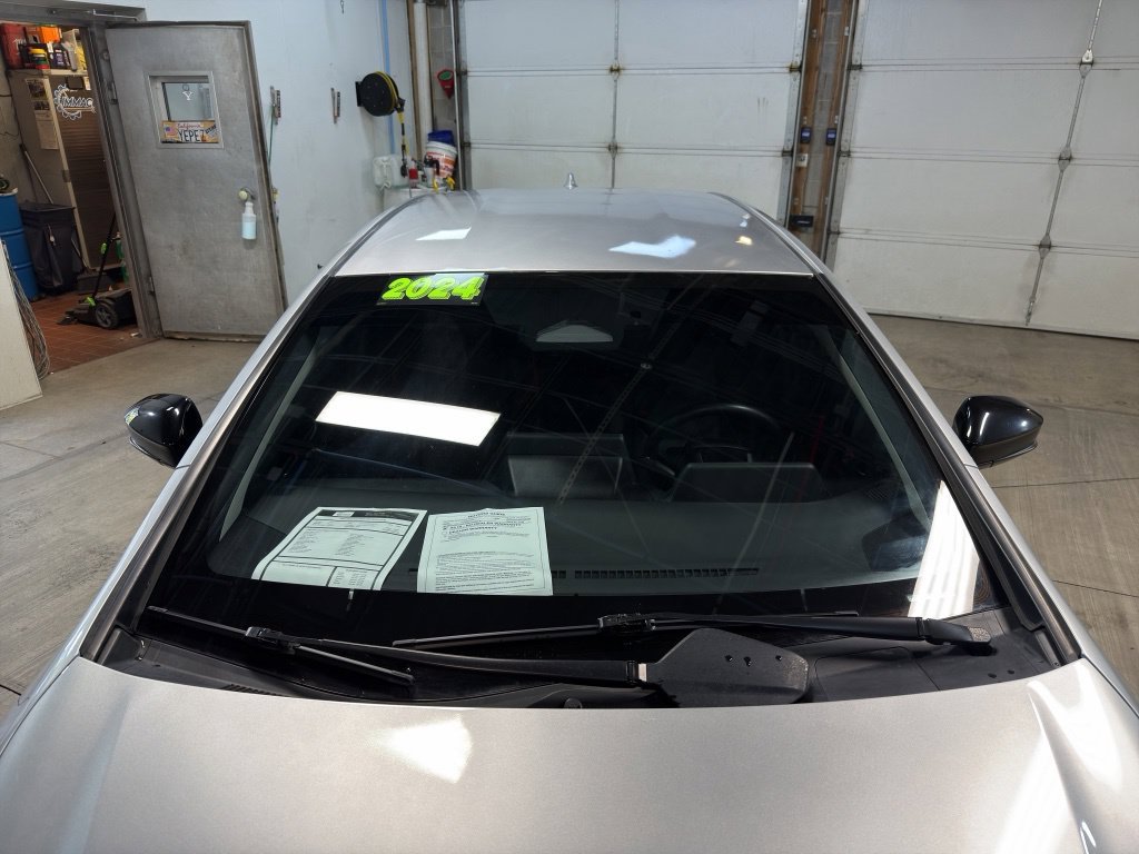 Used 2024 Toyota Prius Prime FWD image 29