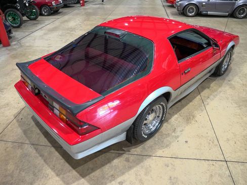 Used 1986 Chevrolet Camaro LT image 17