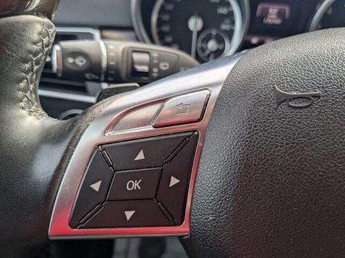 Used 2013 Mercedes-Benz ML 350 4MATIC image 19