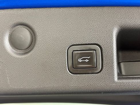 Used 2024 Chevrolet Equinox LT FWD image 26