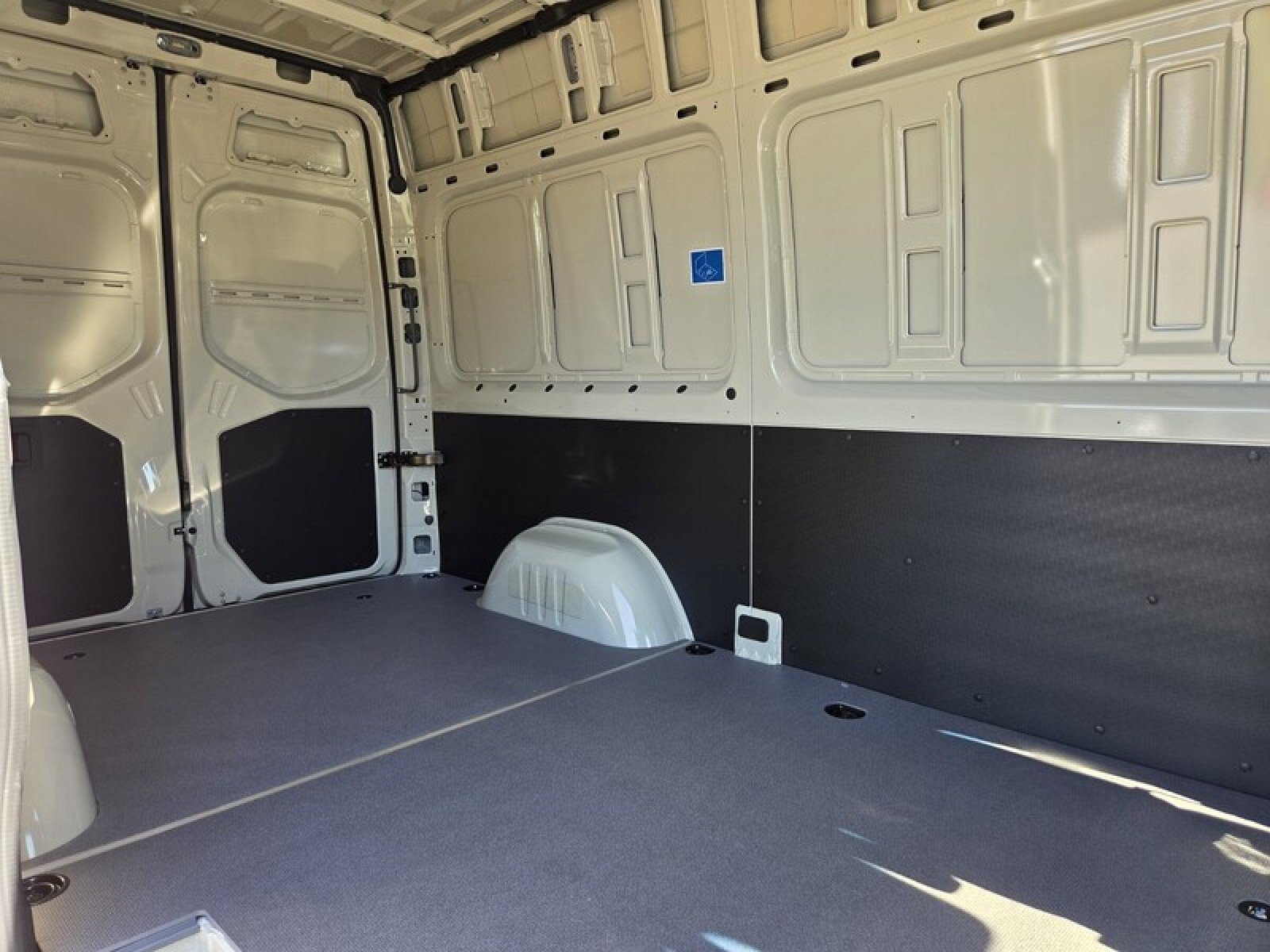 New 2026 Mercedes-Benz Sprinter 2500 image 17