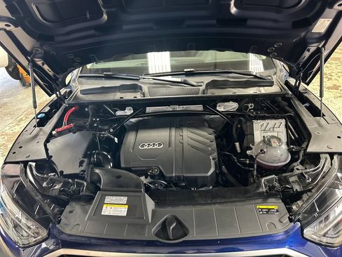 Certified 2023 Audi Q5 2.0T Premium w/ Convenience Package AWD/4WD image 11