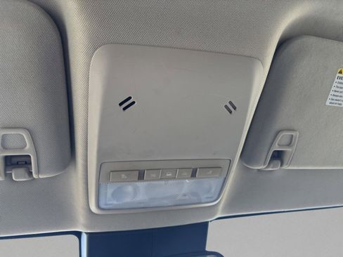 Used 2021 Buick Encore Preferred image 49