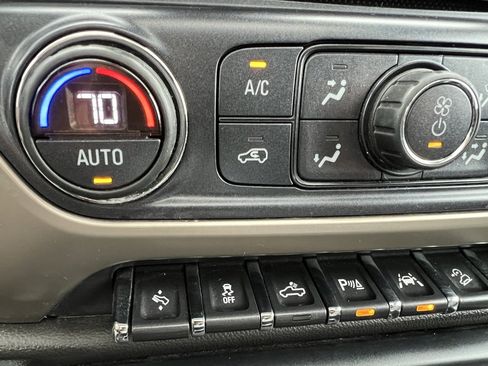 Used 2017 GMC Sierra 1500 Denali w/ Denali Ultimate Package image 43