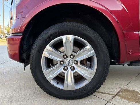 Used 2015 Ford F150 Platinum w/ Equipment Group 701A Luxury image 6