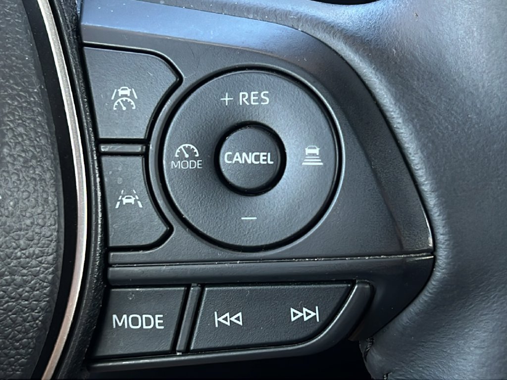 Used 2024 Toyota Corolla SE FWD image 19