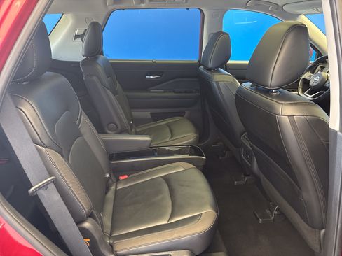 Used 2023 Nissan Pathfinder SL w/ SL Premium Package FWD image 25