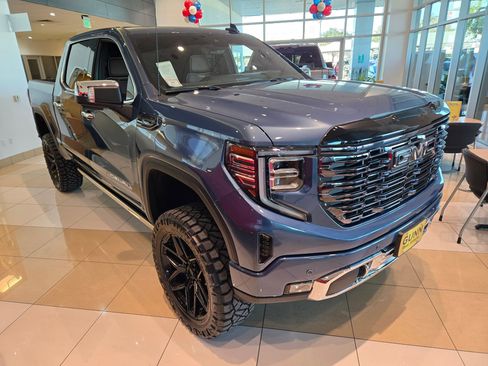 New 2025 GMC Sierra 1500 Denali Ultimate AWD/4WD image 1