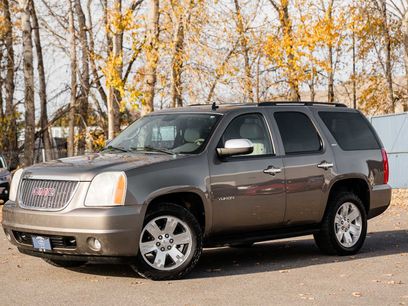 Used 2011 GMC Yukon SLT w/ SLT Chrome Package