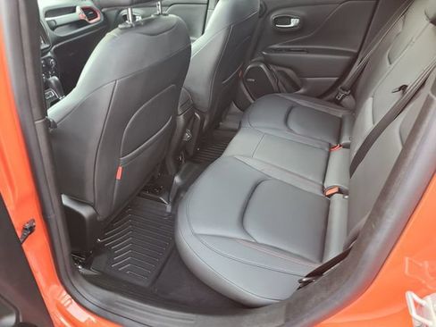 Used 2021 Jeep Renegade Trailhawk w/ Sun & Sound Group AWD/4WD image 19
