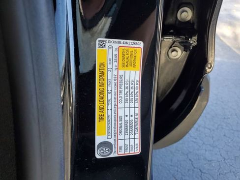 Used 2022 GMC Acadia SLT w/ Elevation Edition image 31