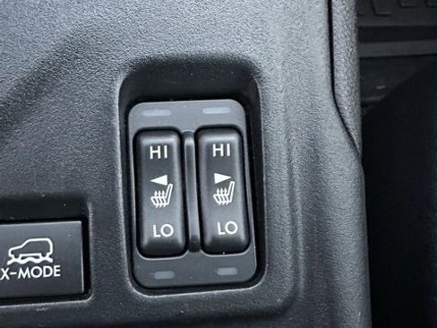 Used 2022 Subaru Crosstrek 2.5i Sport w/ Moonroof Package image 15