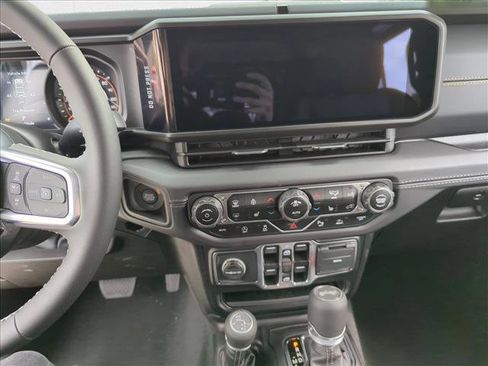 New 2025 Jeep Wrangler Sahara w/ Safety Group image 13