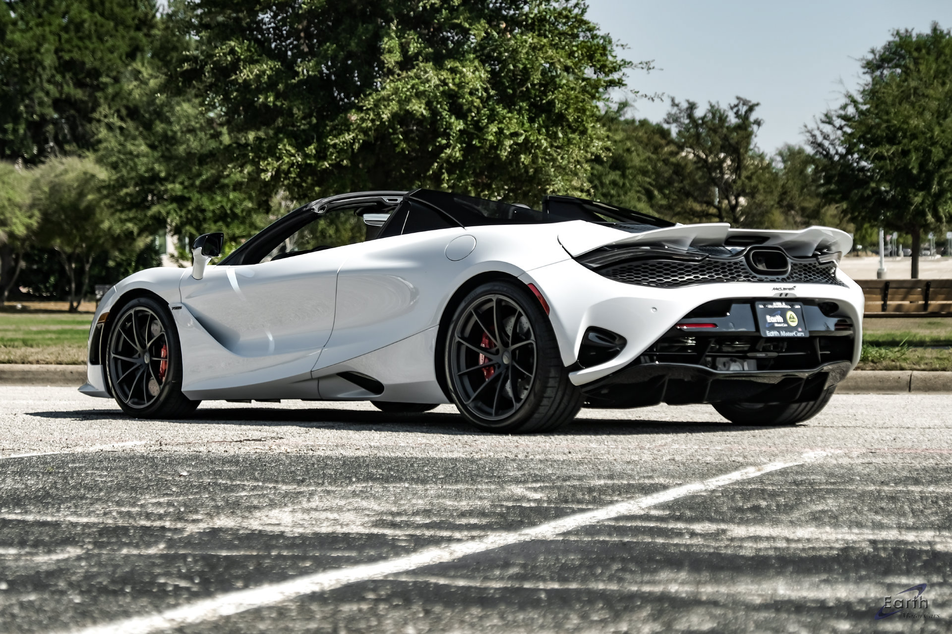 Used 2025 McLaren 750S Spider RWD image 15