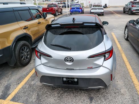 Used 2025 Toyota Corolla XSE FWD image 9