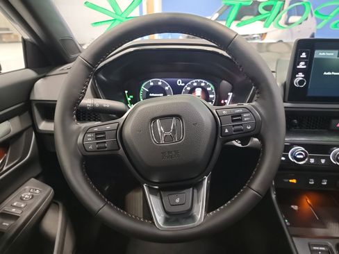 Used 2026 Honda CR-V TrailSport image 9