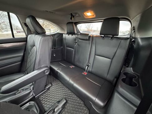 Used 2022 Toyota Highlander Limited image 27