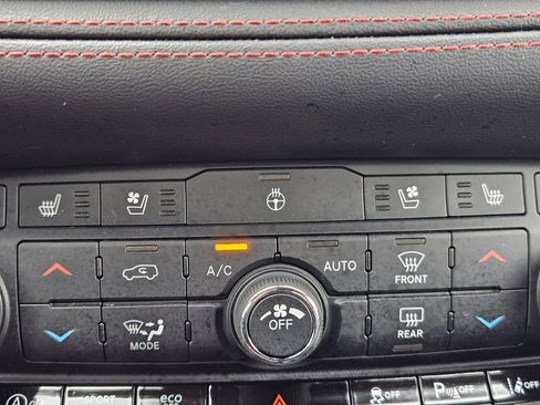 Certified 2025 Dodge Durango GT image 24