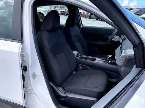 Used 2025 Nissan Kicks S FWD image 13