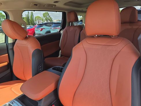 New 2026 Kia Carnival SX FWD image 23
