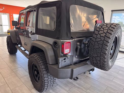 Used 2017 Jeep Wrangler Unlimited Sport w/ Quick Order Package 24S AWD/4WD image 14
