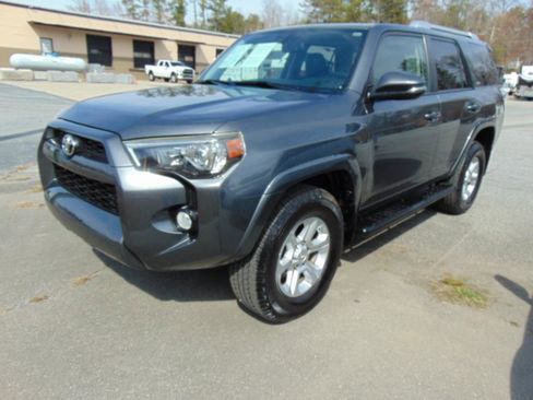 Used 2015 Toyota 4Runner SR5 Premium image 19