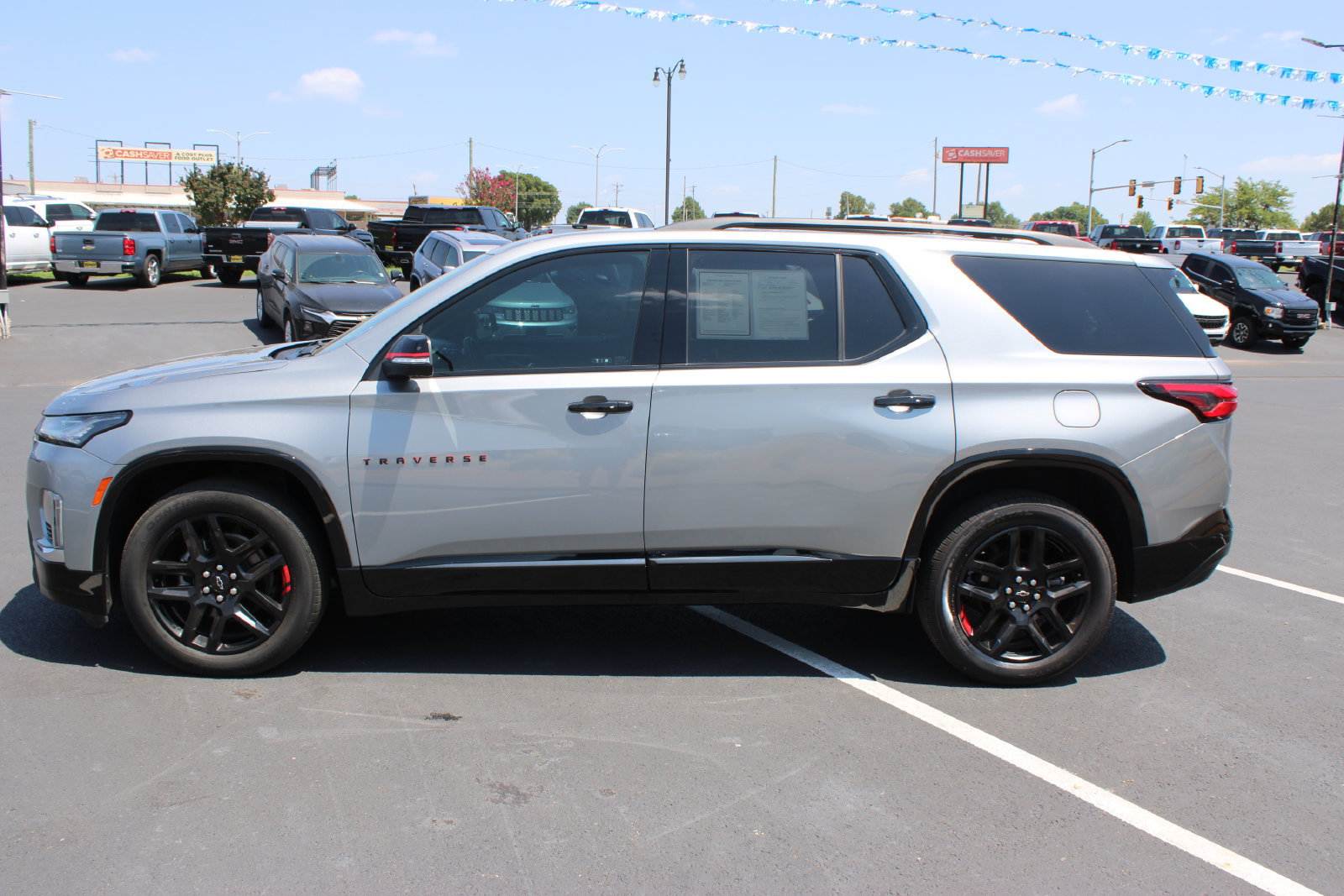 Used 2023 Chevrolet Traverse Premier w/ Redline Edition FWD image 5