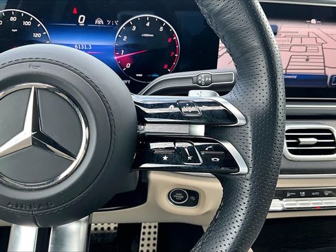 Certified 2025 Mercedes-Benz GLS 450 4MATIC image 25