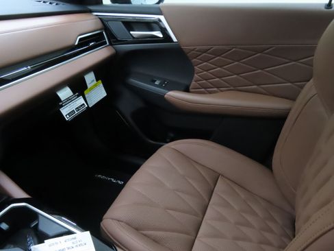 New 2025 Mitsubishi Outlander SEL image 18