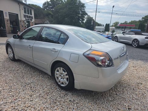 Used 2012 Nissan Altima 2.5 S FWD image 3