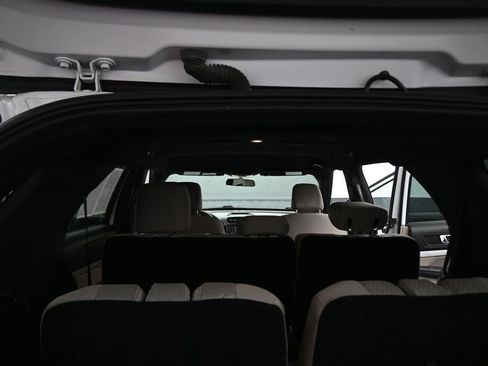 Used 2018 Ford Explorer 4WD w/ Class II Trailer Tow Package image 45