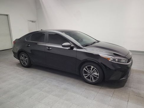 Used 2022 Kia Forte LXS FWD image 11