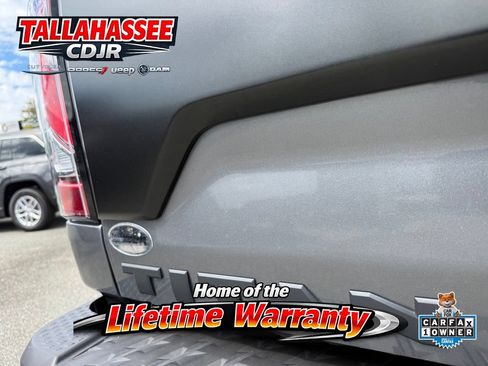 Used 2023 Nissan Titan PRO-4X w/ Pro-4x Convenience Package AWD/4WD image 6