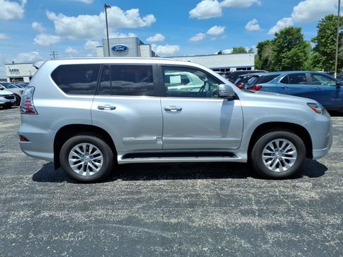 Used 2018 Lexus GX 460 Premium w/ Premium Package AWD/4WD image 30