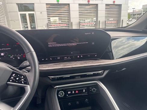 Certified 2025 Audi Q5 Premium w/ Premium Plus AWD/4WD image 33