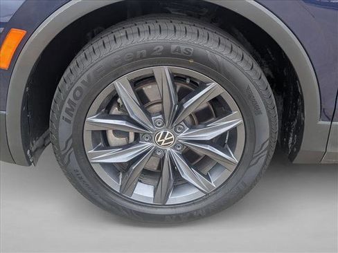 Used 2022 Volkswagen Tiguan SE image 23