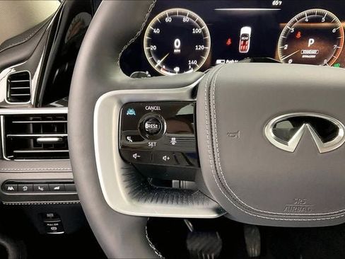 Certified 2025 INFINITI QX80 Sensory AWD/4WD image 24