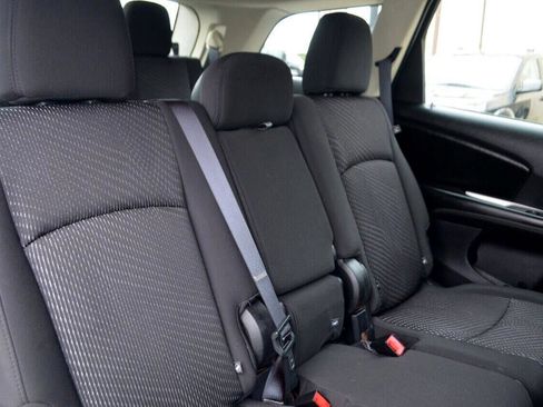 Used 2014 Dodge Journey American Value Package w/ Flexible Seating Group image 19