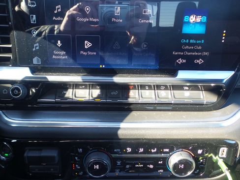 Used 2026 Chevrolet Silverado 1500 High Country w/ Technology Package image 17