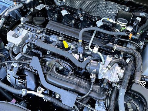 Used 2026 Toyota Corolla Cross L image 30