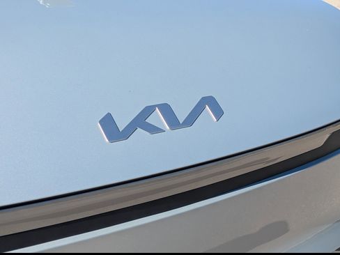 New 2026 Kia EV9 Wind image 11