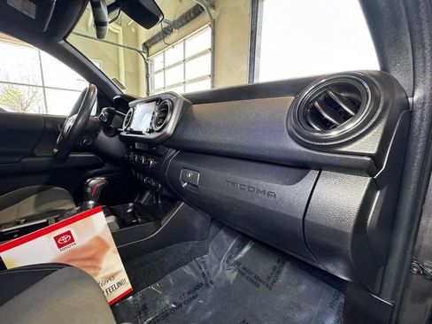 Used 2023 Toyota Tacoma TRD Off-Road image 53